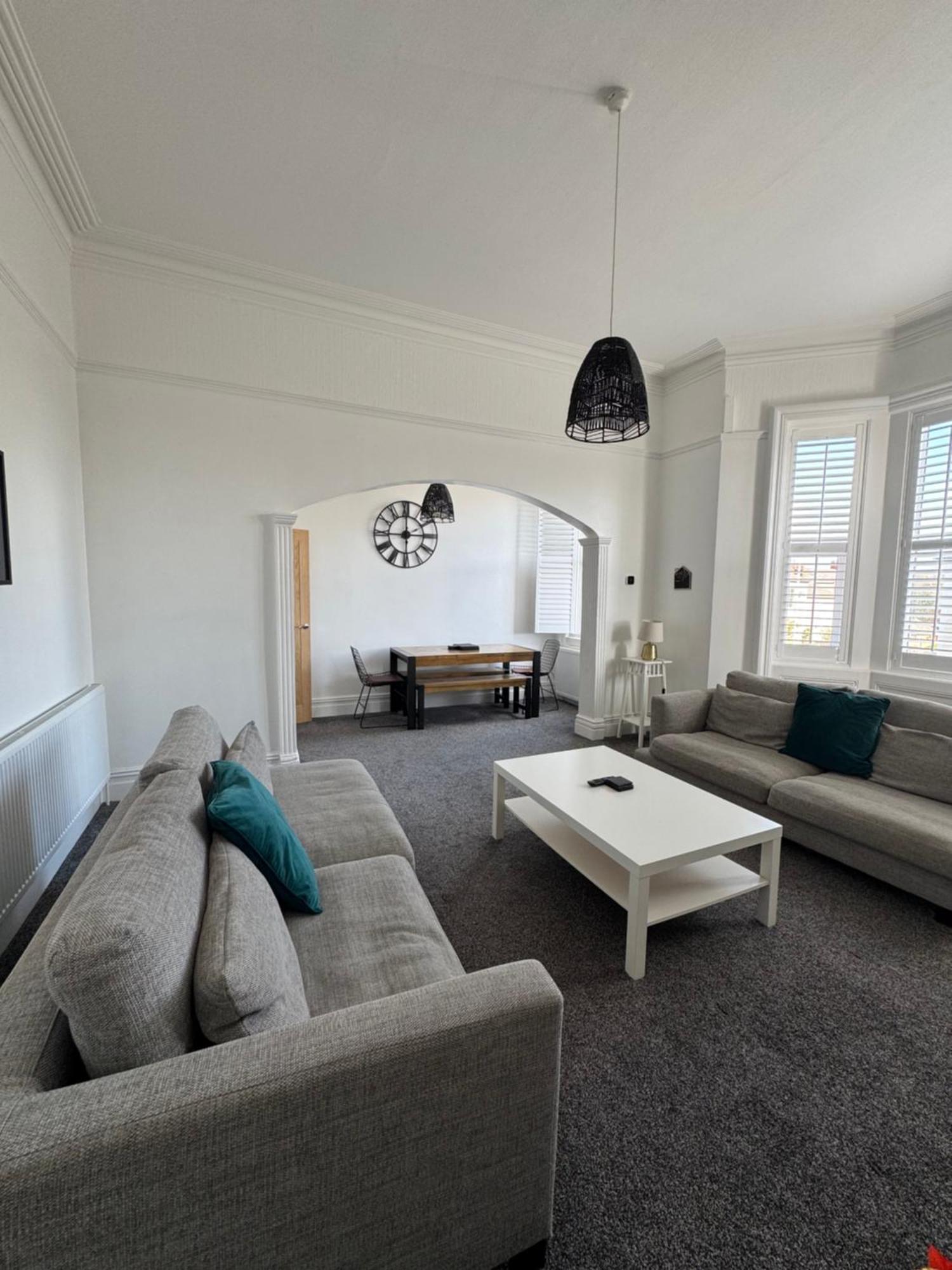 Spacious Victorian Birkdale Apartment With Garden Southport Exterior foto